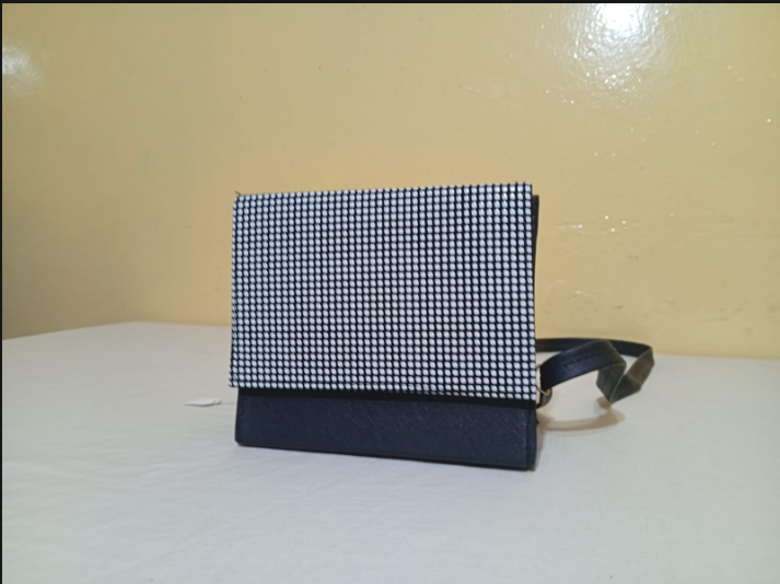 BOLSO MINI TIPO CROSS BODY