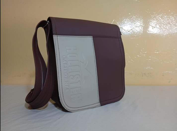 MARICONERA EN POLIPIEL PREMIUM