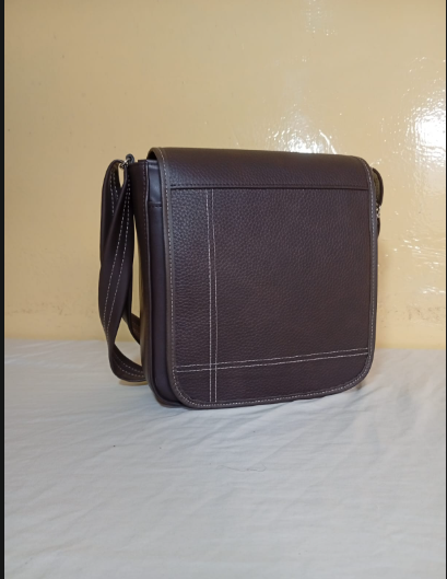 MARICONERA EN POLIPIEL PREMIUM